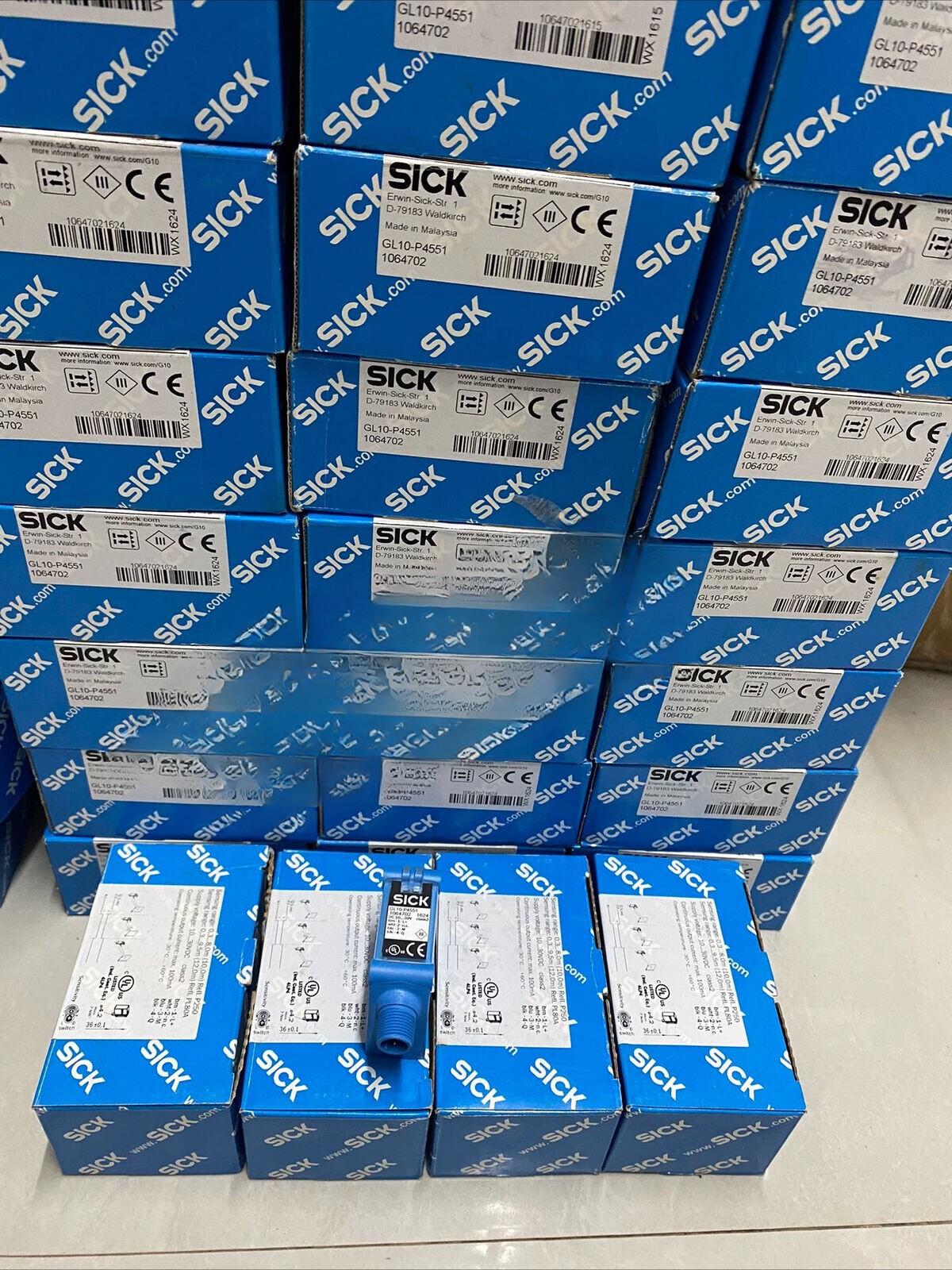 1pc SICK GL10-P4551 1064702  Photoelectric Sensor