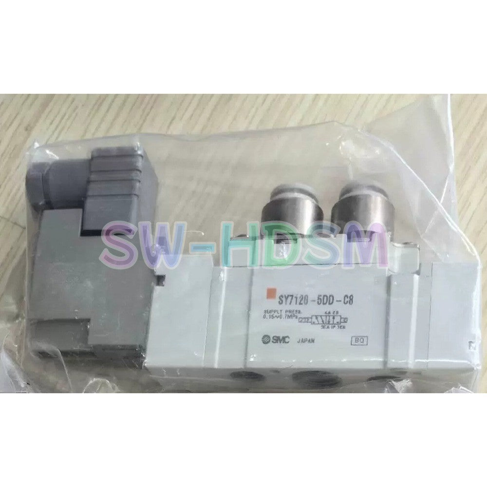 1PCS  for SMC Solenoid Valve SY7120-5DD-C8 Freight Free
