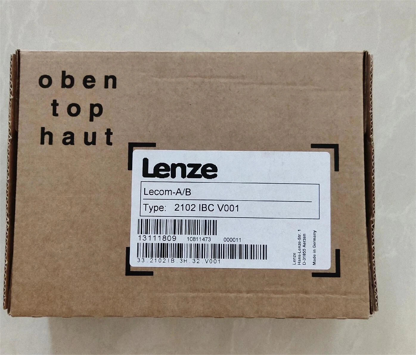 LENZE  EMF2102IBCV001  2102IBCV001  2102IBC V001 LECOM-A/B  #P