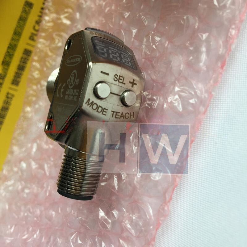 1PC  Q3XTBLD-Q8 Laser Contrast Sensor Q3X Color Code Detection