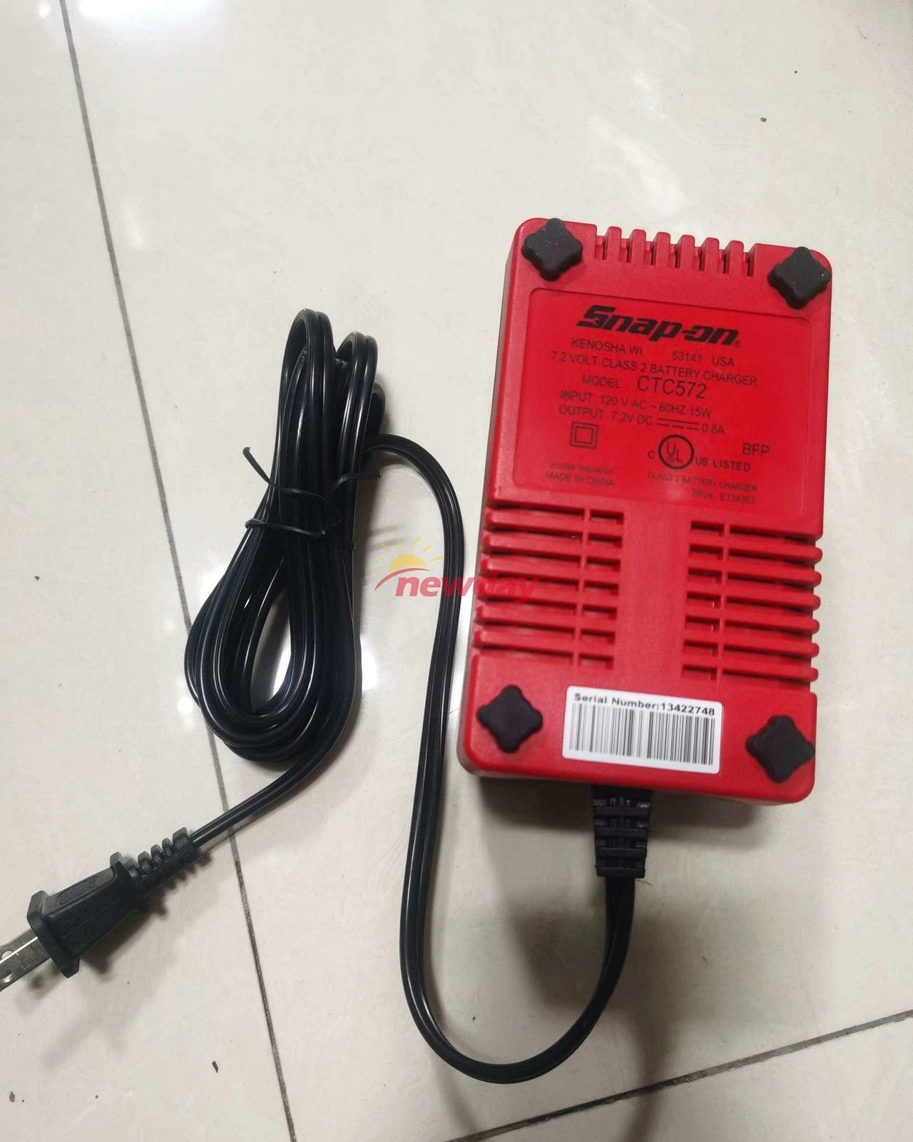 ! Snap On CTC572 CTC-572 7.2V DC 0.8A 120V AC Battery Charger