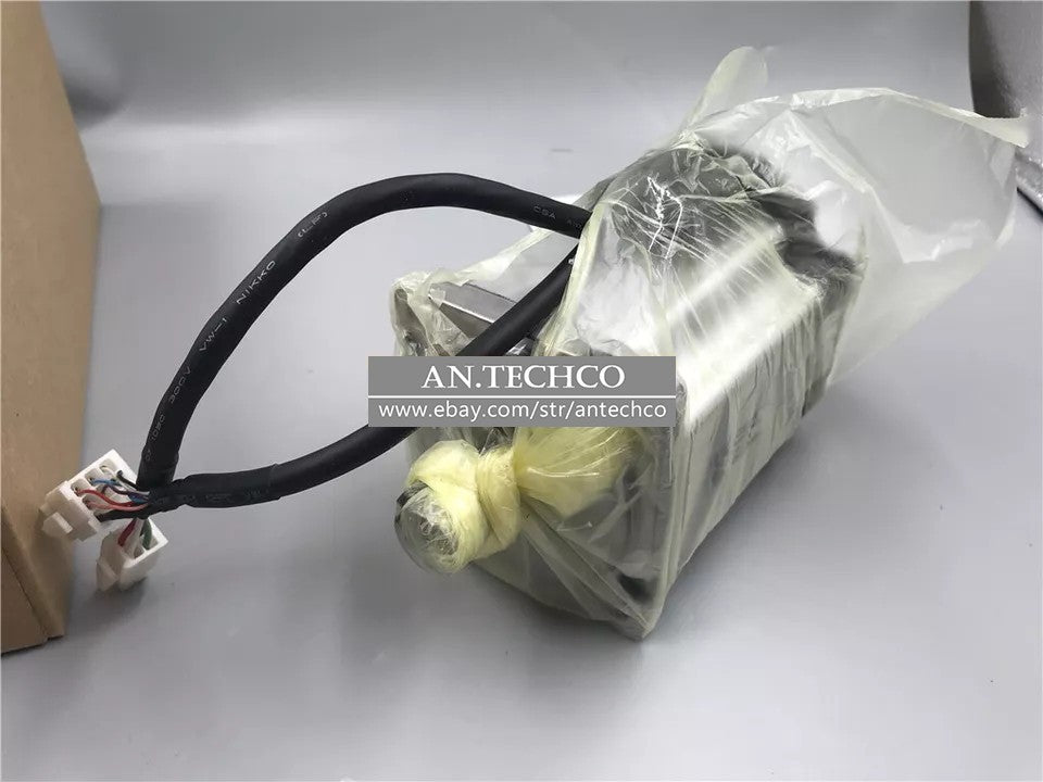 1pcs  Omron   R88M-G75030T-S2-Z Servo Motor