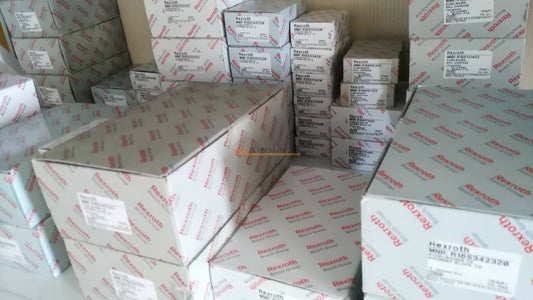 ONE  R165122420 Rexroth RUNNER BLOCK BLOCK BALL BEARING Fast delivery