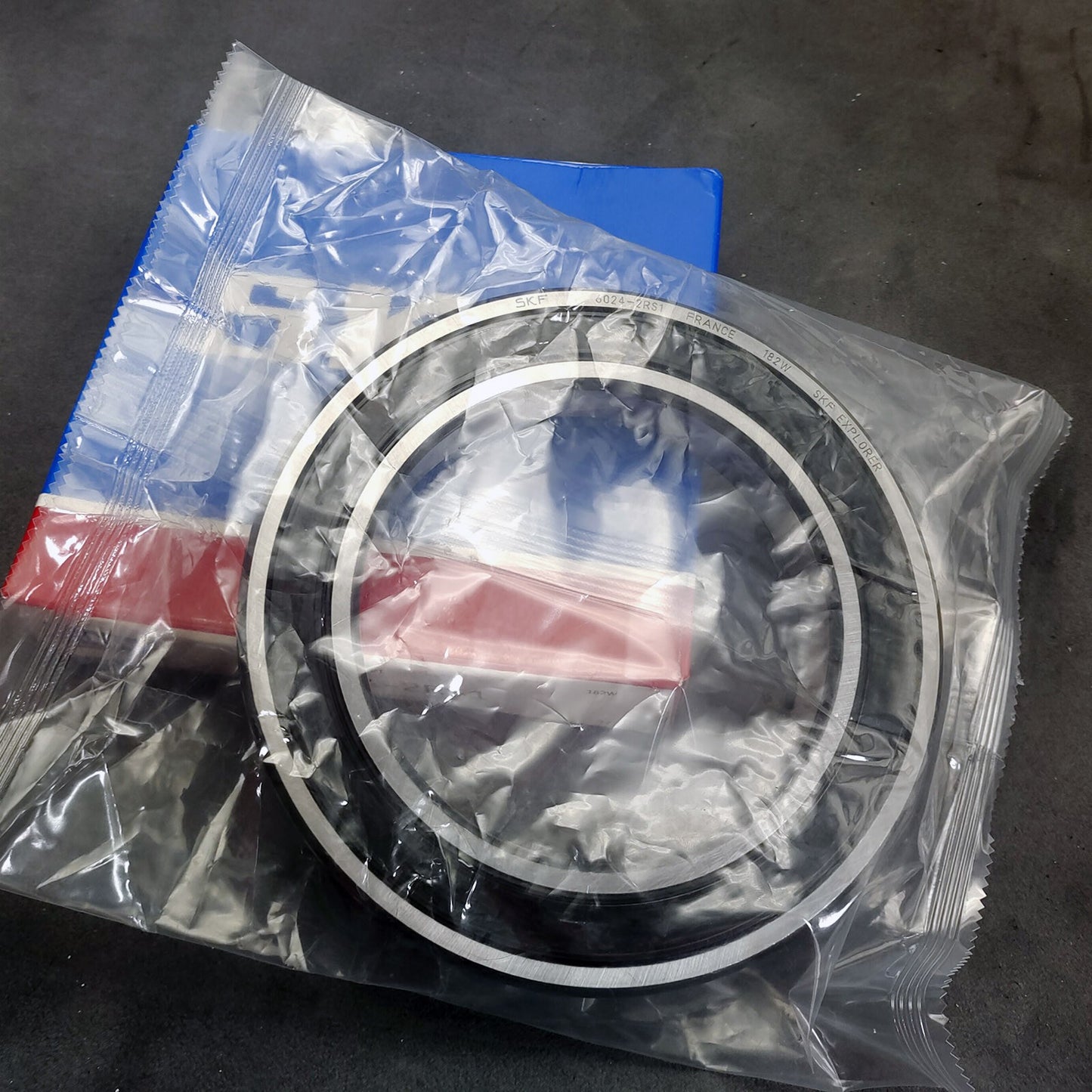 120x180x28mm Stainless Steel Deep Groove Ball Bearing For SKF 6024-2RS1