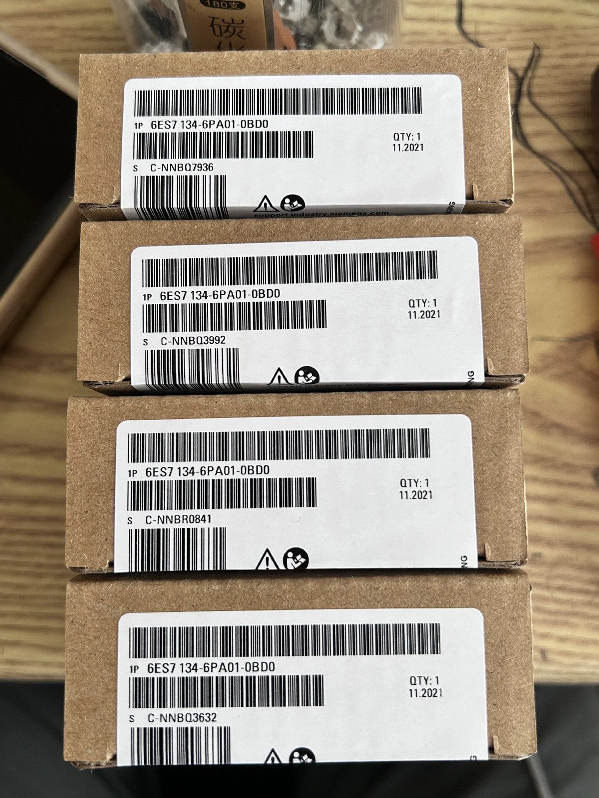 1PCS  6ES7134-6PA01-0BD0 6ES7134-6PA01-0BD0 module