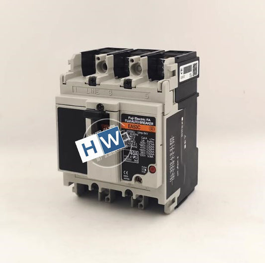 1PC  Molded Case Circuit Breaker Air Switch EA53C 40A 3P