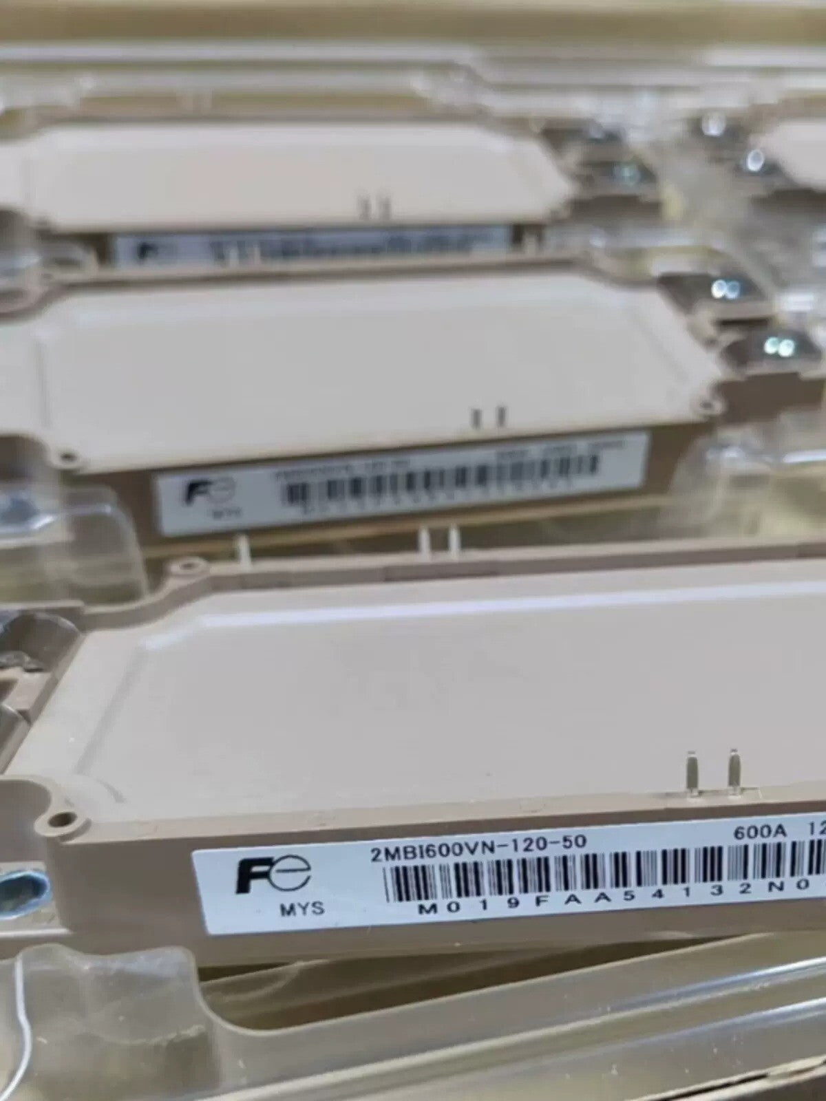 1/piece  Fuji IGBT Power Module 2MBI600VN-120-50 2MBI600VN120-50