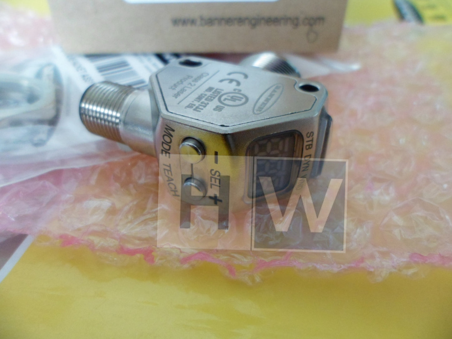 1PC  Q3XTBLD-Q8 Laser Contrast Sensor Q3X Color Code Detection