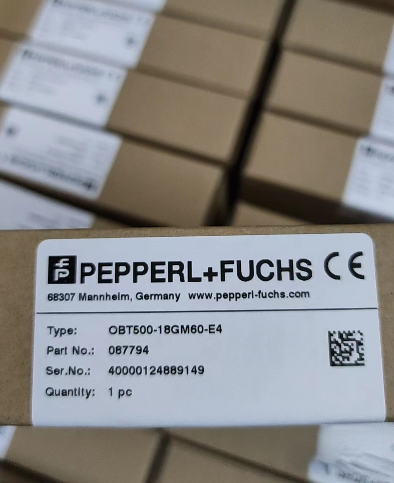 1pcs PEPPERL+FUCHS Sensor OBT500-18GM60-E4