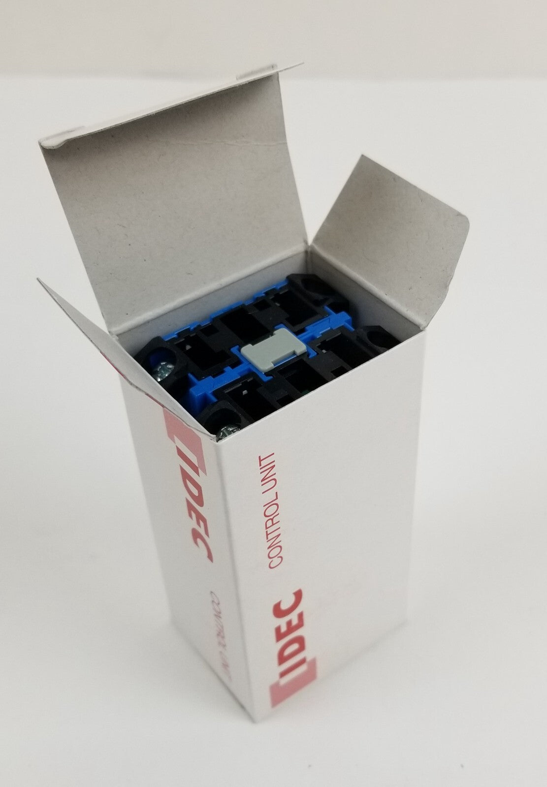 1PCS  IDEC ASW220 Selector Switch 2-Position Maintained 2NO Panel Mnt 22mm