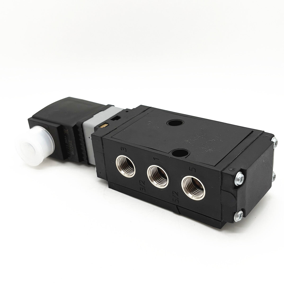 1pcs Burkert Solenoid Valve burkert6519 W 6.0 FLNSCH 00131421 Fast delivery