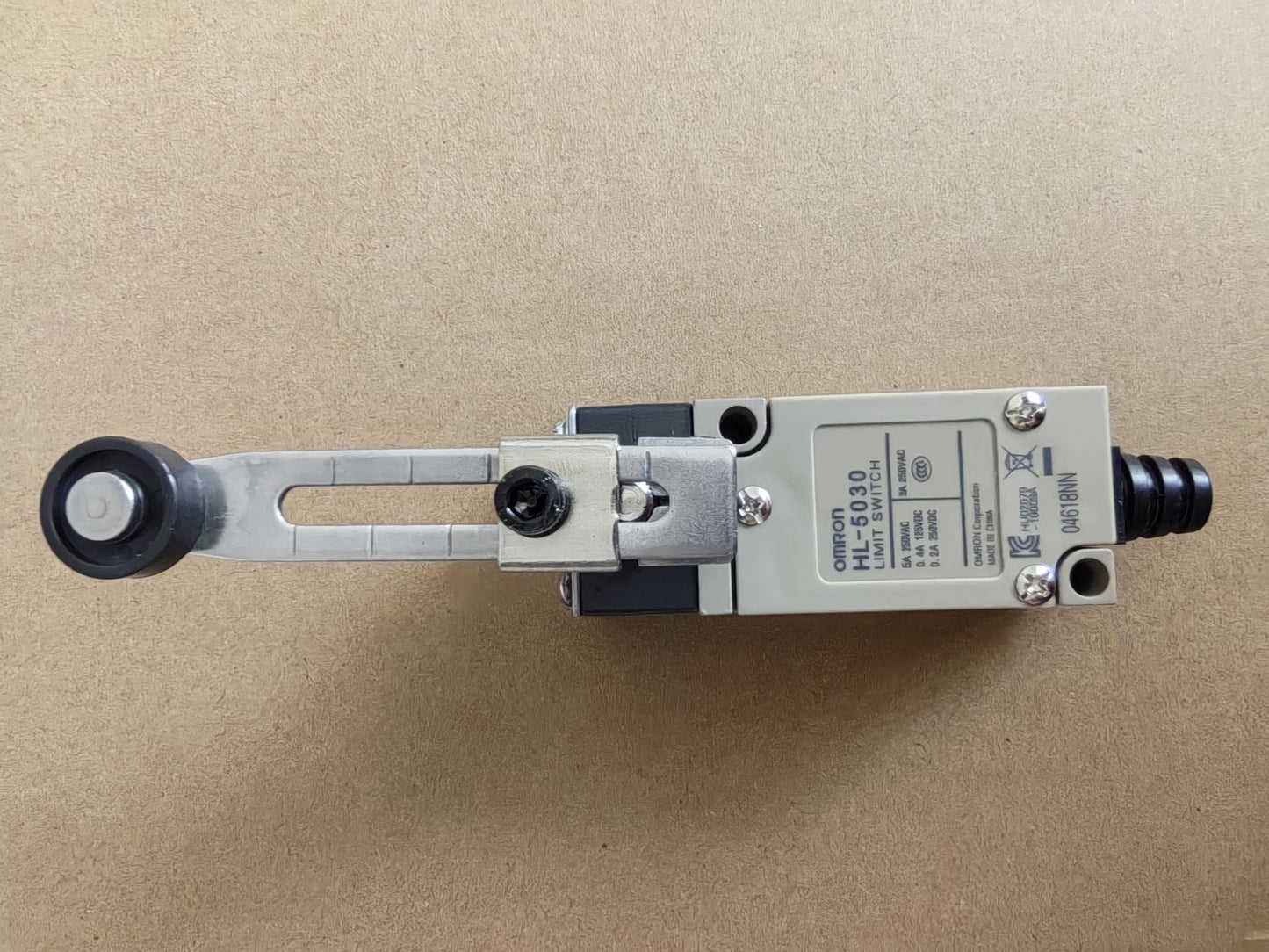 Omron HL-5030 Limit Switch HL5030