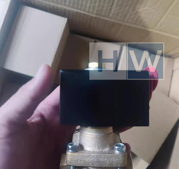 1Pc  Solenoid Valve APK11-15A-C4A-AC220V
