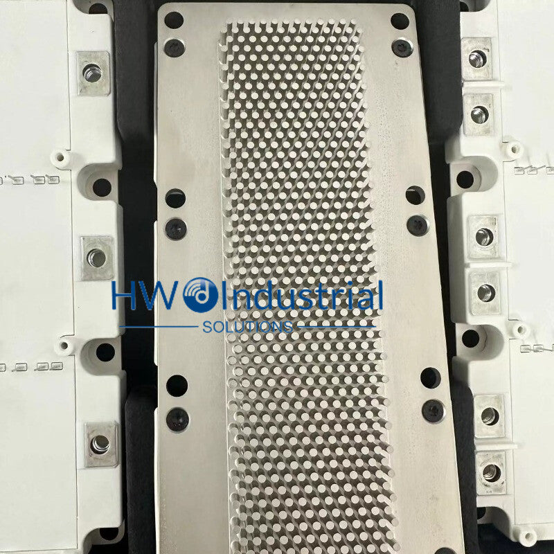 Infineon IGBT  Energy Vehicle Module FS600R07A2E3-B31