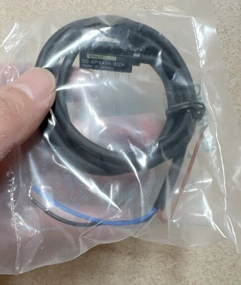 1PC Photoelectric Sensor  One EESPX404W2A EE-SPX404-W2A 1M
