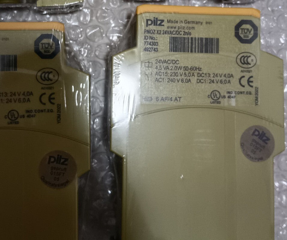 1pcs PILZ PNOZ X2 24VAC/DC 2n/o Safety Relay Module  774303