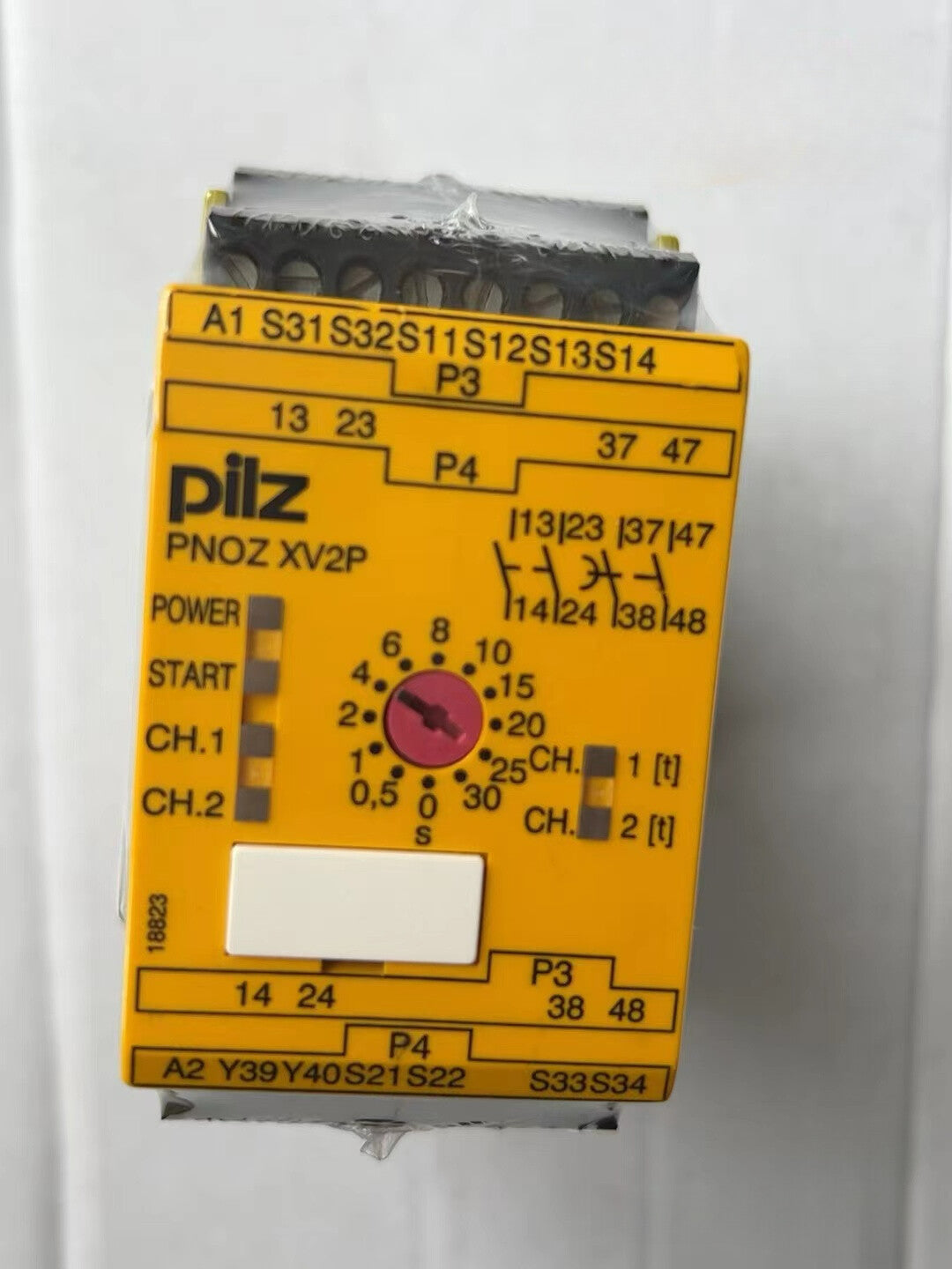 1pcs  PILZ PNOZ XV2P 777500 Safety Relays