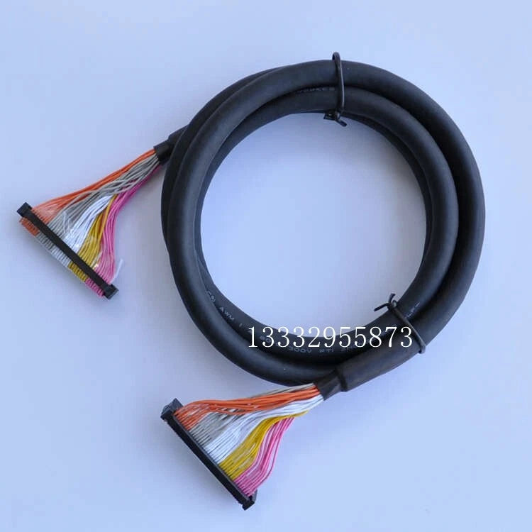 1pcs FOR HMI PLC programming cable  ( Length:2m)  XW2Z-200K