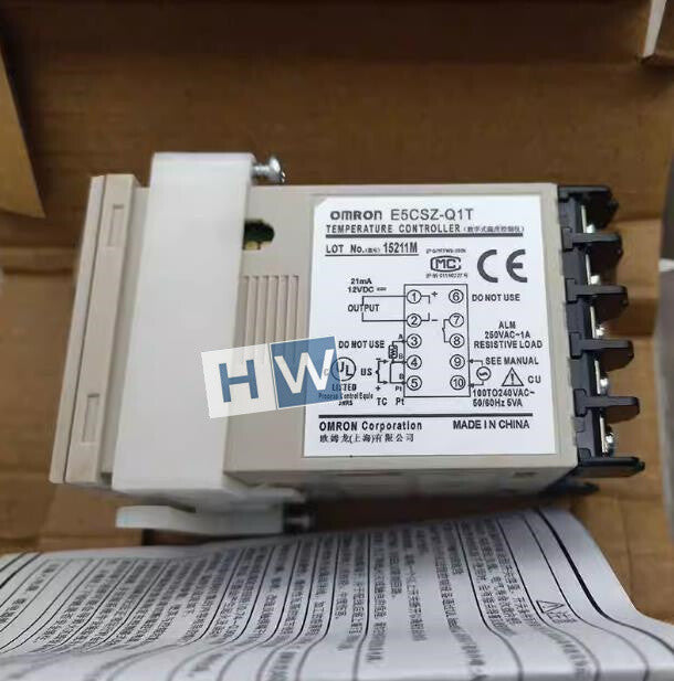 1PC  Omron Digital Temperature Controller E5CSZ-R1T