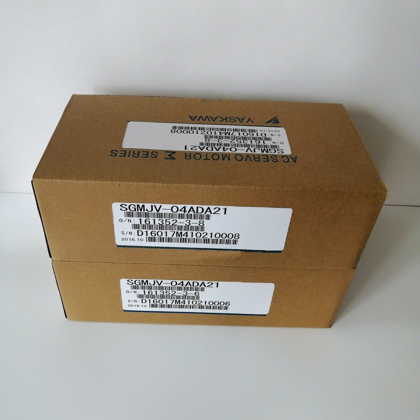 YASKAWA SGMJV-04ADA21 SERVO MOTOR SGMJV04ADA21 In Box ping