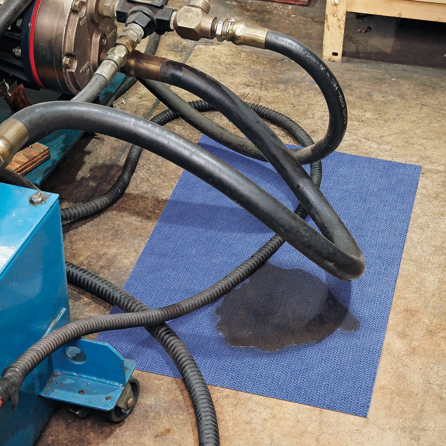 Absorbent Grippy Mat | (10) 16" X 24" Absorbent Mat Pads with Adhesive Backing |