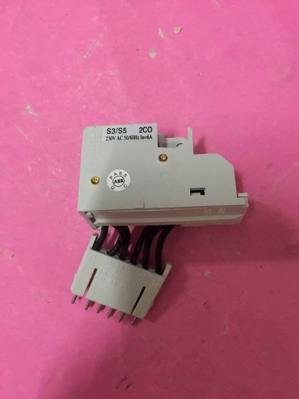 1PC  ABB S3-S5 2CO Circuit Breaker Auxiliary Contact Module 1SDA013856R1