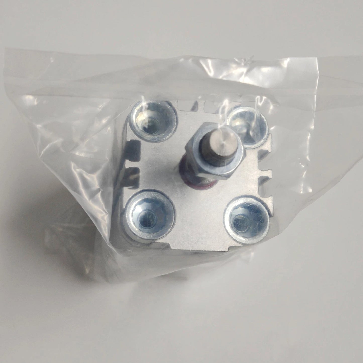 1PC  ADVU-32-40-A-P-A   cylinder