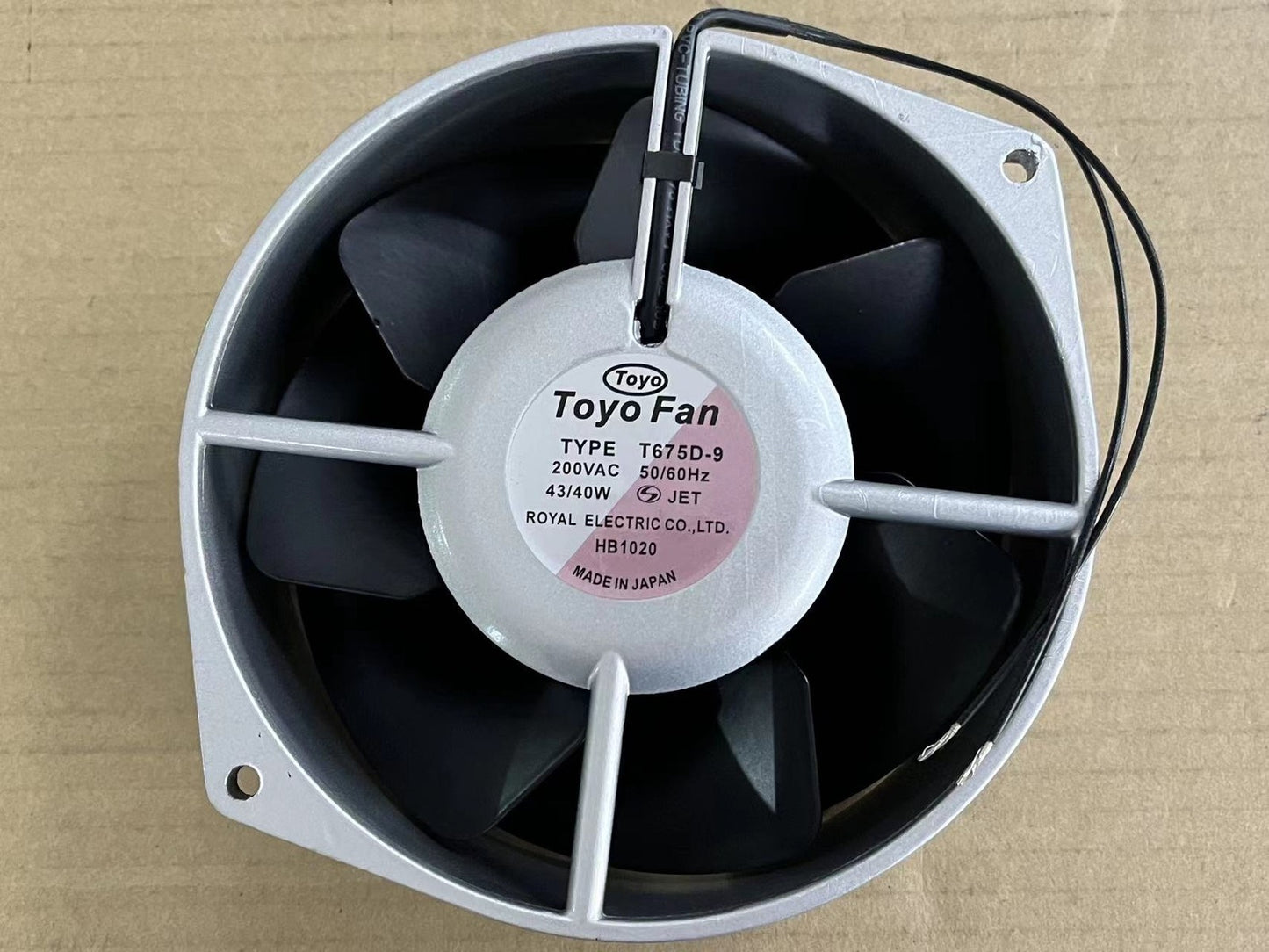 1pc TOYO FAN TYPE T675D-9 200VAC TOYO 172*150*55