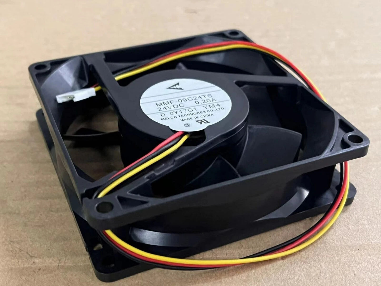 Mitsubishi inverter cooling fan MMF-09C24TS-YM4 24VDC 0.20A 3wires