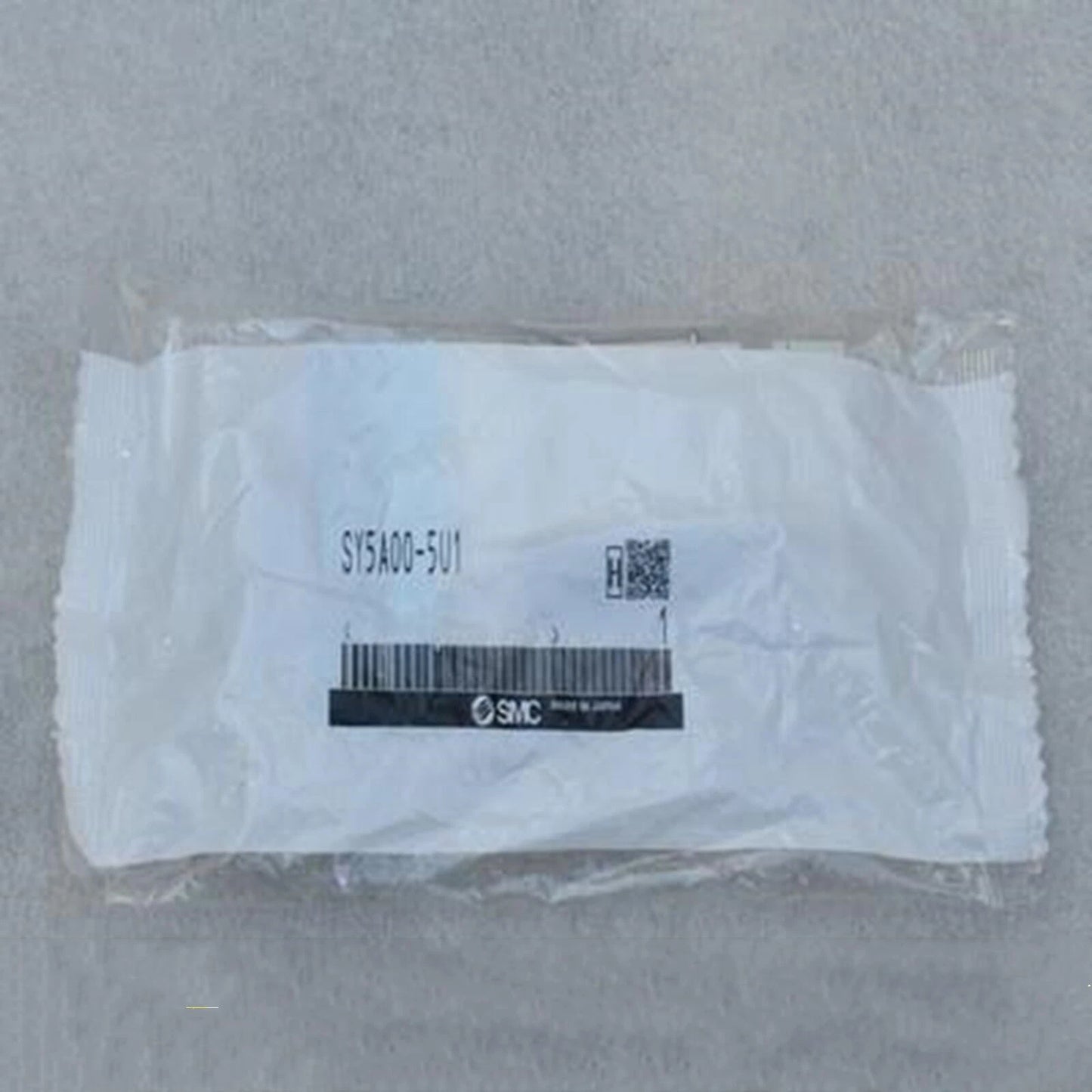 1PC  SMC SY5A00-5U1 Solenoid Valve Free ship #YP1 #P
