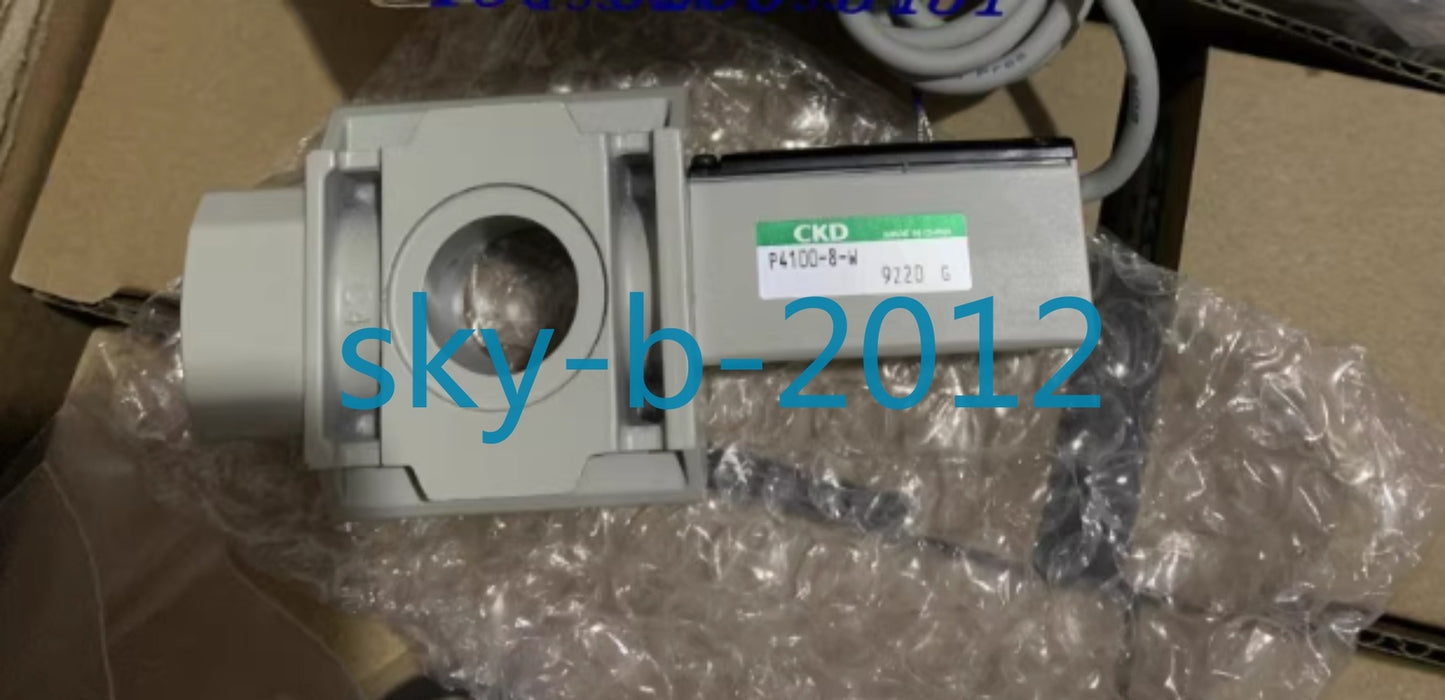 1 PCS  CKD pressure switch P4100-8-W Fast delivery