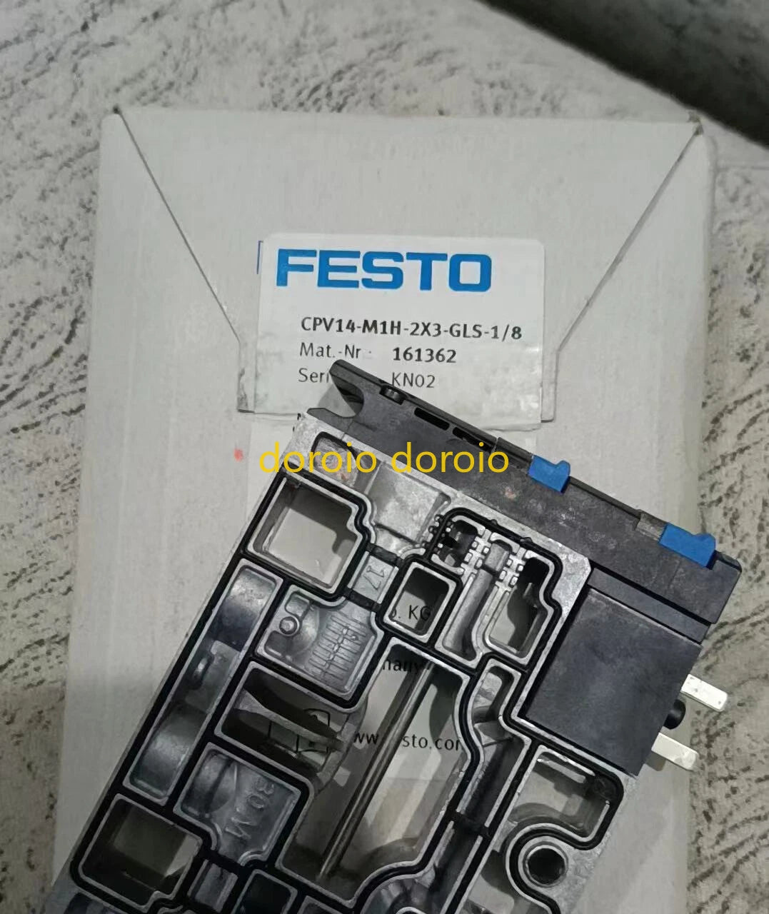 1PC  FESTO CPV14-M1H-2X3-GLS-1/8 161362 solenoid valve #P