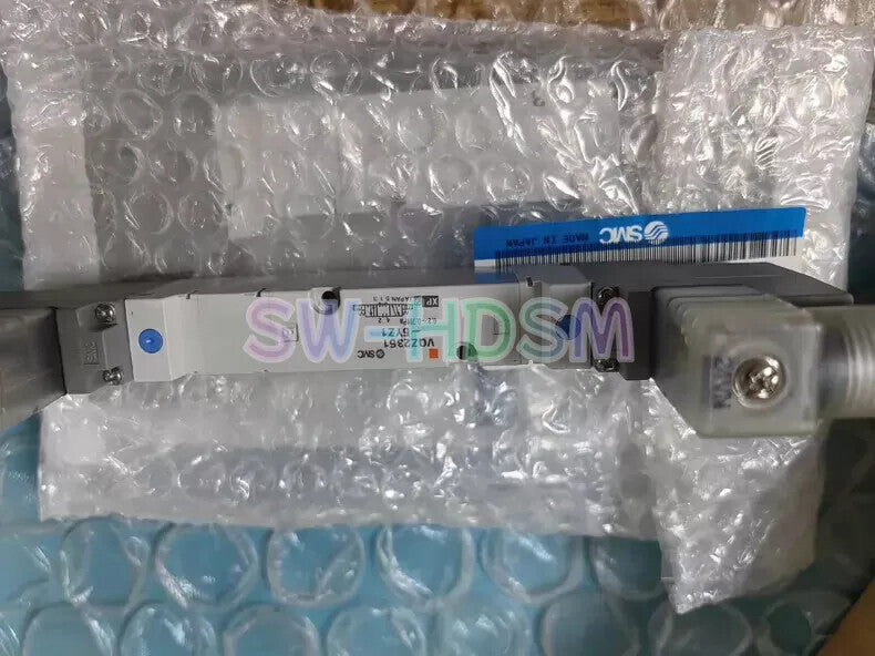 1PCS  For SMC VQZ series Solenoid Valve VQZ2351-5YZ1 freight free