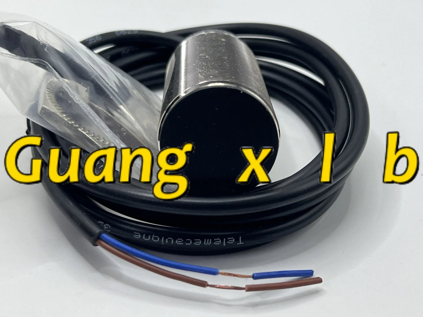 1pcs  Schneider Proximity switch XSAV11801TF free shipping #G #P