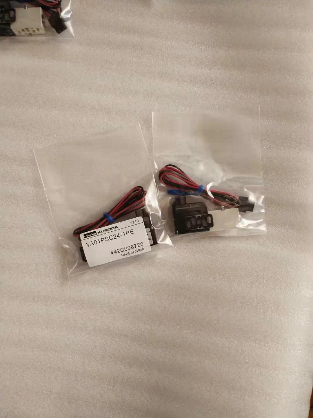 1x solenoid valve VA01PSC24-1PE