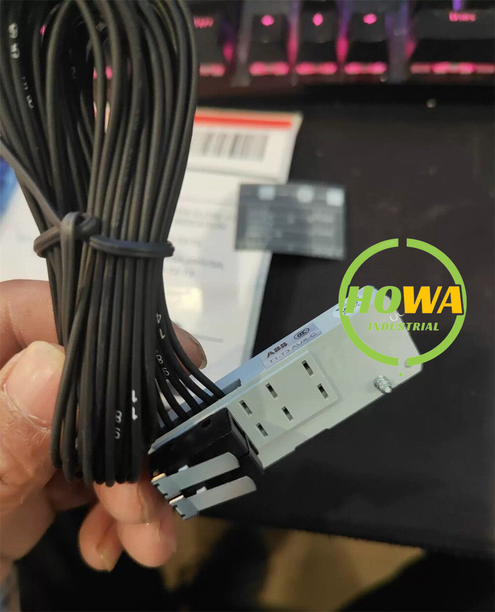1PC  ABB Undervoltage Tapper TMAX T1-T3 AUX-C Auxiliary Contact 1SDA051370R1