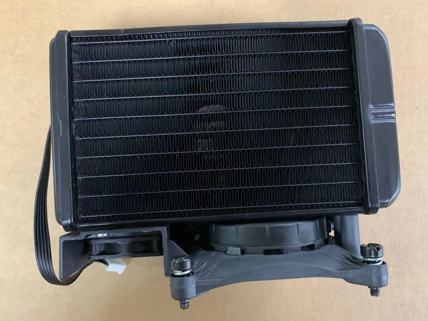 HP HP Z420 Water Cooling Radiator Fan 647289-001 647289-002 647289-003