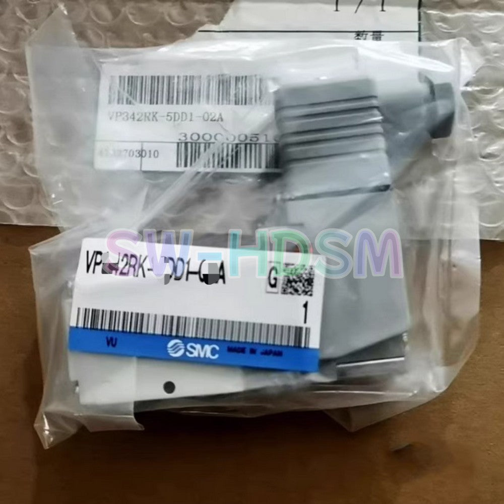 1PCS  Fit for SMC Solenoid Valve VP542R-4DZ-03A Freight Free