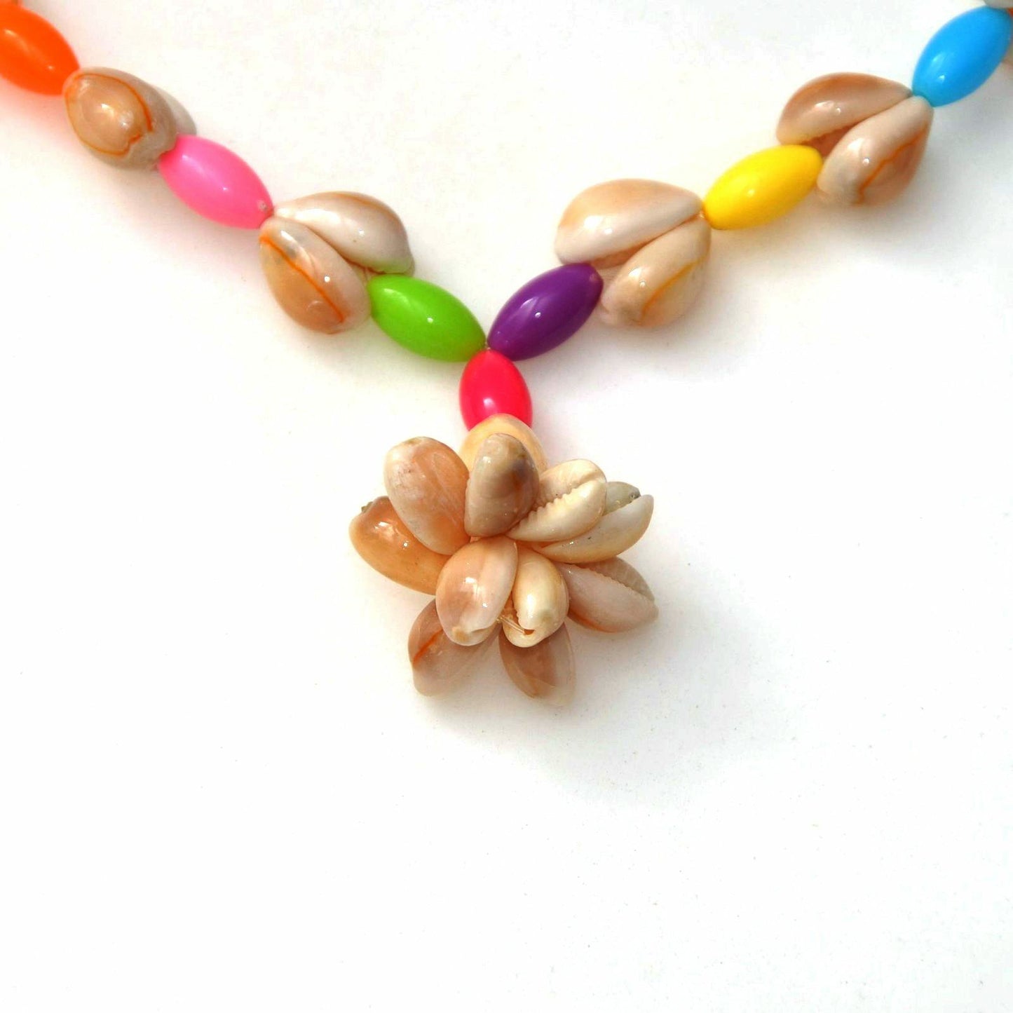 Beautiful Natural Conch Good Luck Shell Craft Hand Made Unique Jewelry Necklace