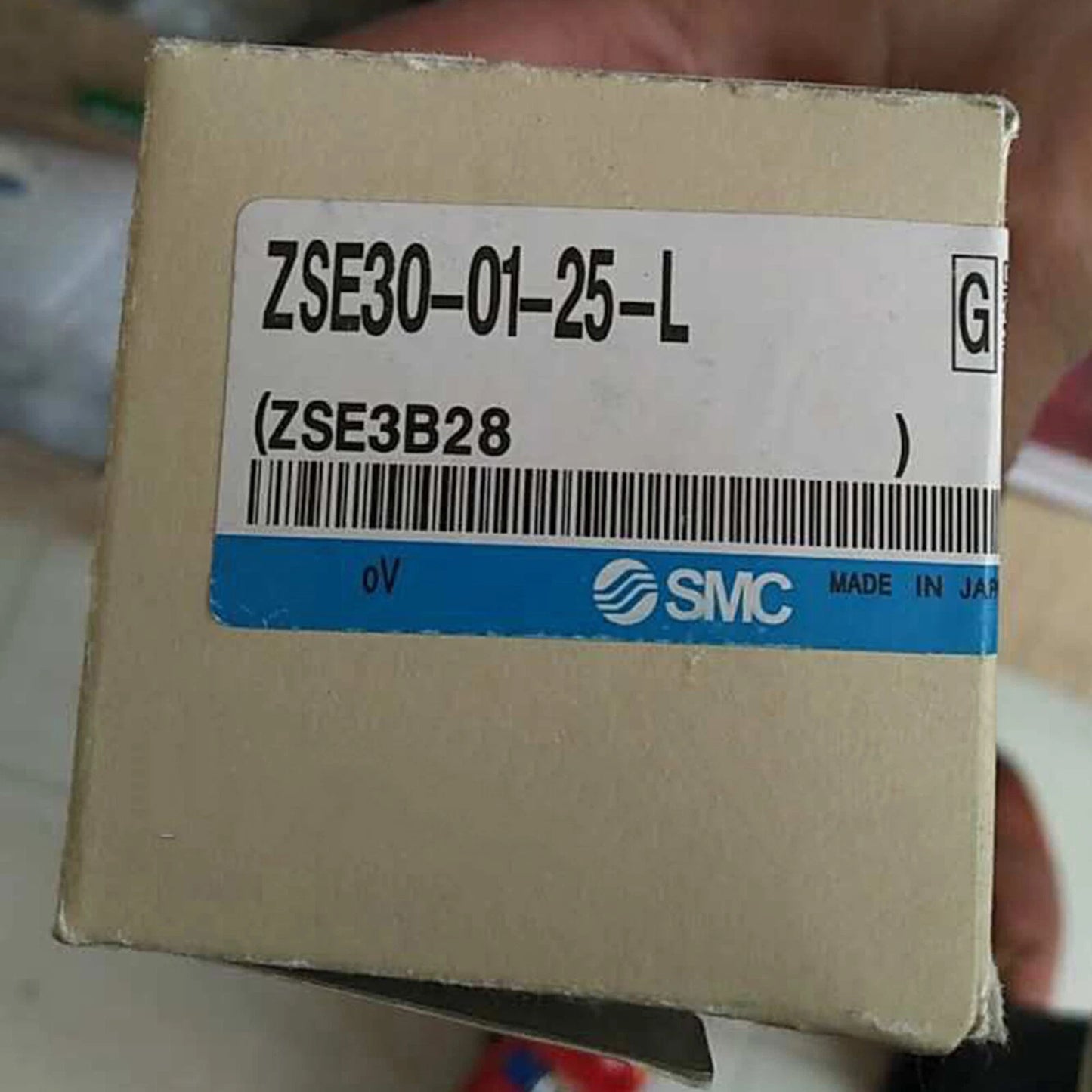 1pc  SMC ZSE30-01-25-L digital pressure switch Free ship #YP1 #P