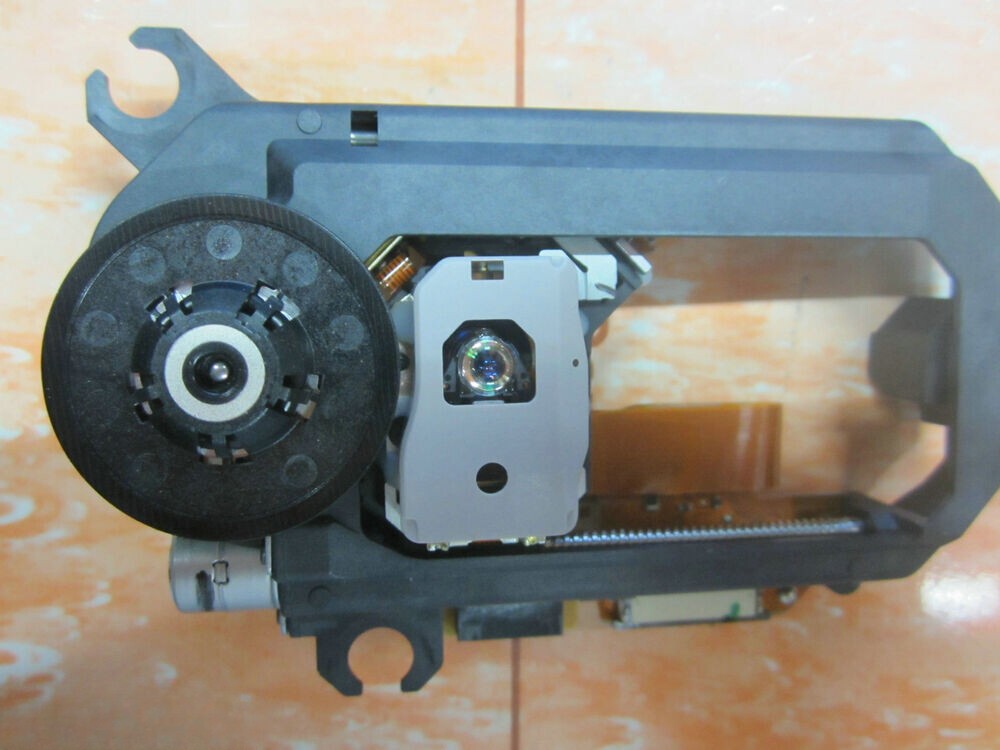 1pcs Laser Lens Optical Pickup KHM-270AAA KHM 270AAA With Mechanism Parts
