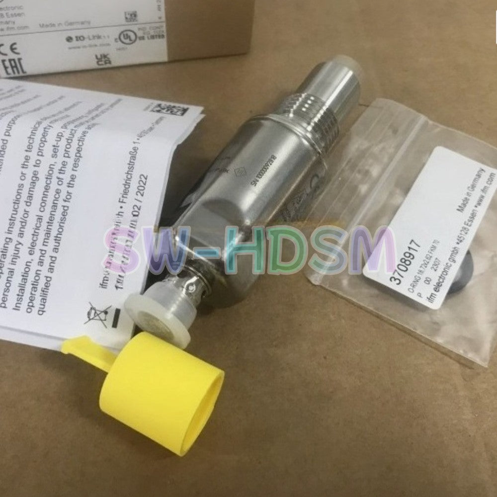 1PCS   IFM LMT121 Liquid Level Sensor Freight Free