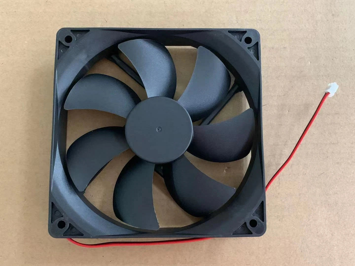 DF1202512SEL 12V 0.10A 1.2W 12CM 2-wire silent chassis power supply fan