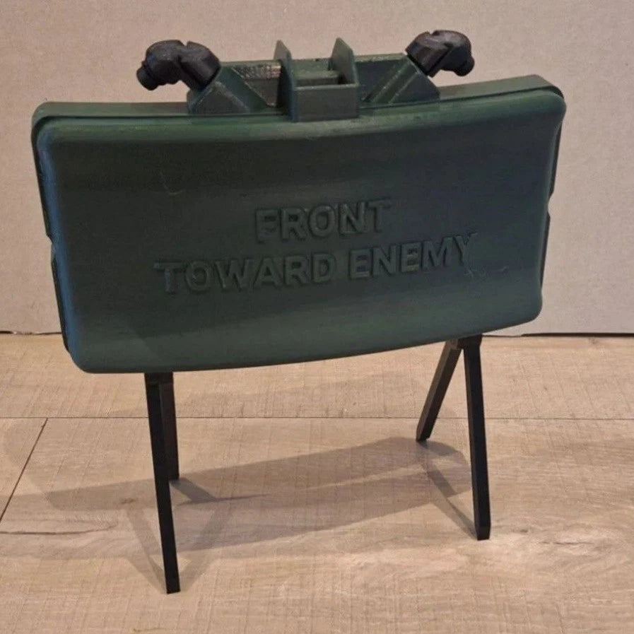 M18A1 Claymore Mine Model Set – 1:1 Replica 3D Printed Military Cosplay Prop
