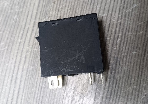 1pcs  AB relay 700-SKOZ2Z25 700SK0Z2Z25