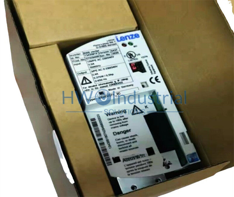 1/Piece LENZE E82EV371K2C 1-240V 0.37KW Inverter Frequency Converter