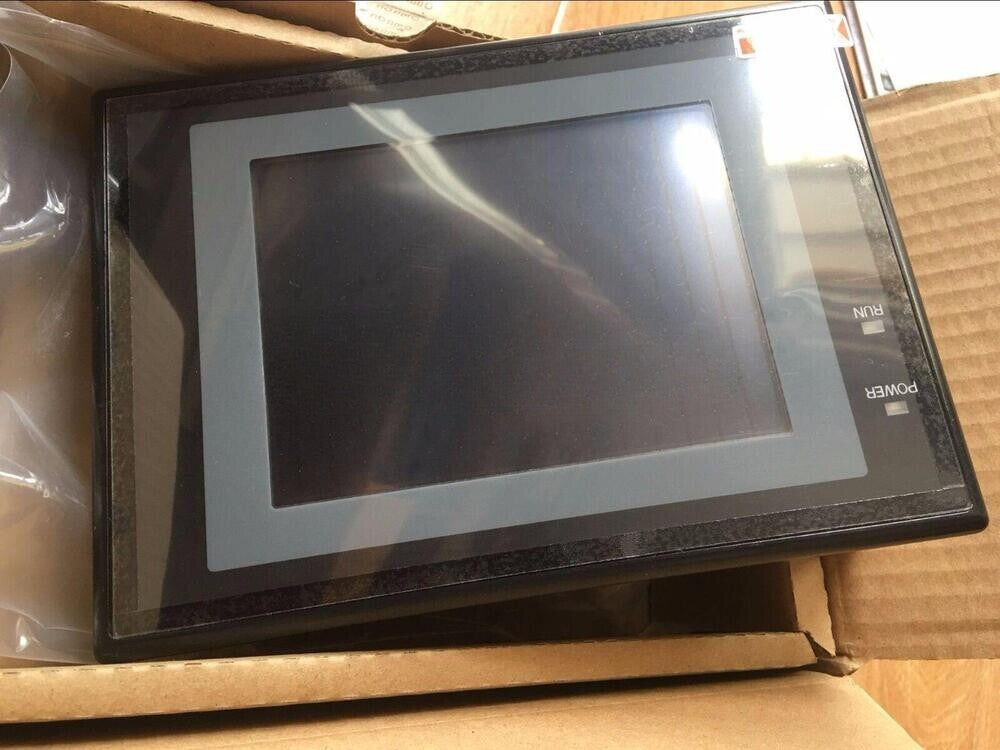 1PCS  OMRON NT31C-ST142B-EV2 HMI NT31CST142BEV2 Touch Panel .