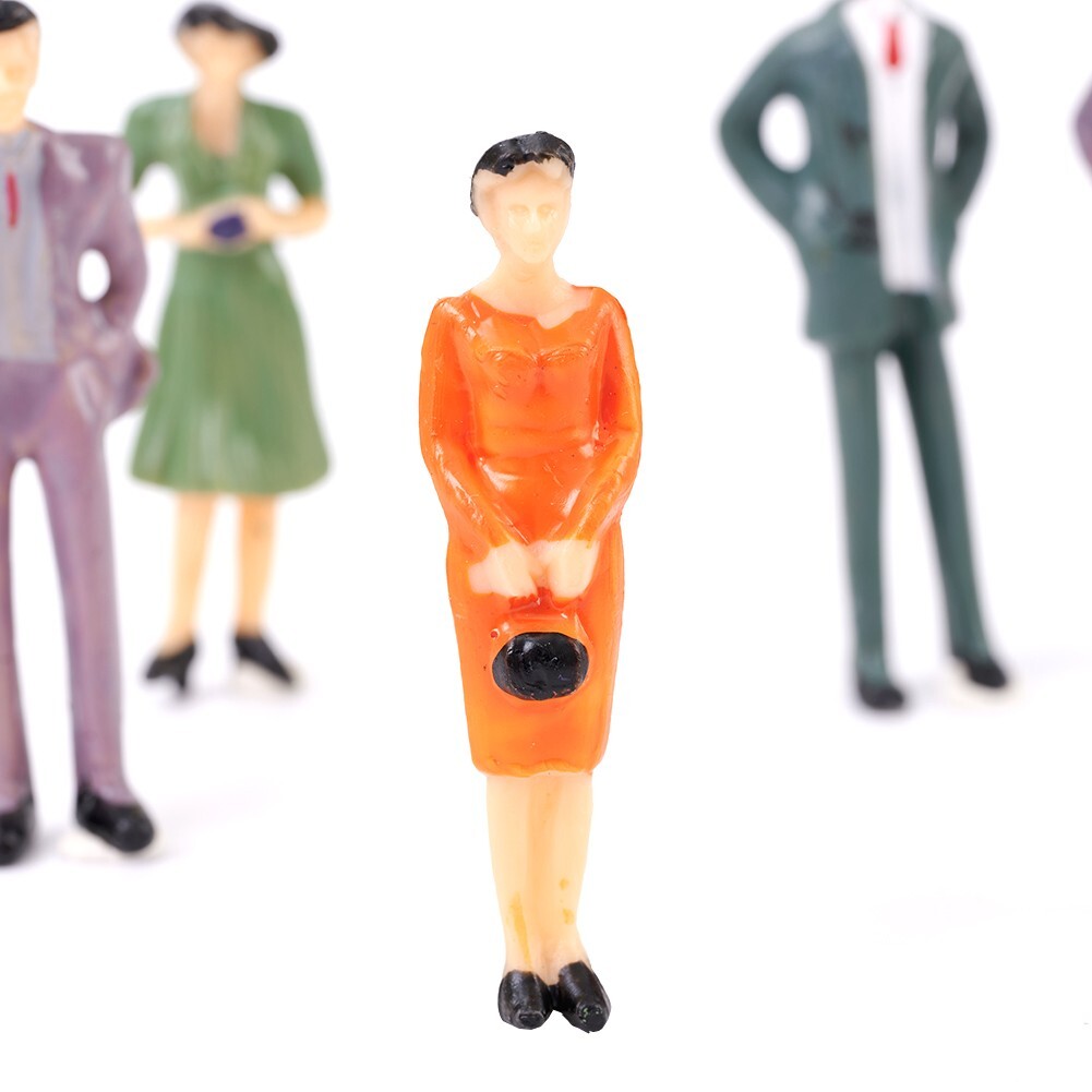 50x Scale Plastic Models 1:32 People Sitting Standing Figures Plastic 1 Gauge