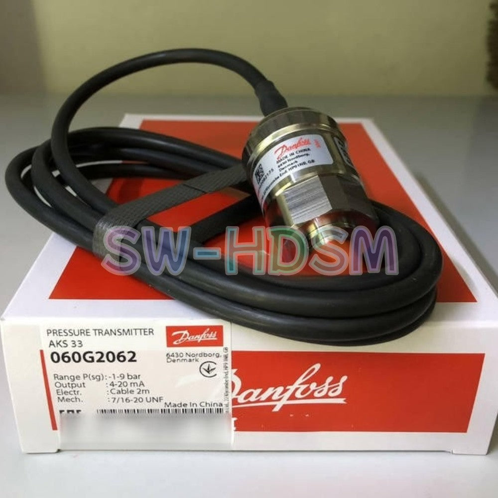 1PCS  for Danfoss AKS33 060G2062 Pressure Transmitter Freight Free