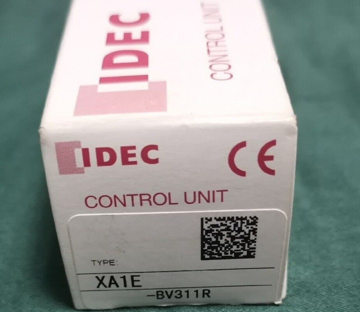 1pcs  XA1E-BV311R IDEC Button Switch